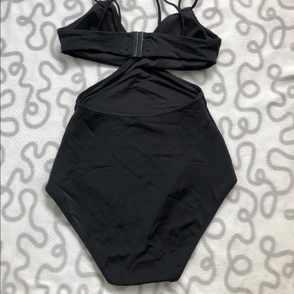 Lands’ End black criss cross cut out one piece bathing suit - Picture 2 of 3